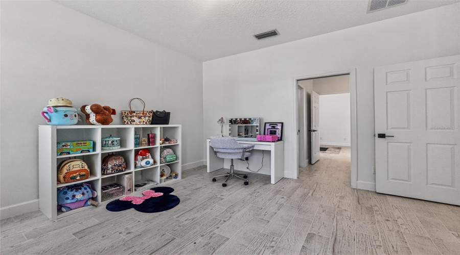 DAVENPORT, Florida 33897, 4 Bedrooms Bedrooms, ,3 BathroomsBathrooms,Residential,For Sale,CALABAY PARC,0,MFRS5138402