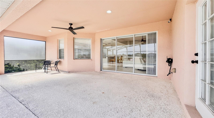 DAVENPORT, Florida 33897, 4 Bedrooms Bedrooms, ,3 BathroomsBathrooms,Residential,For Sale,CALABAY PARC,0,MFRS5138402