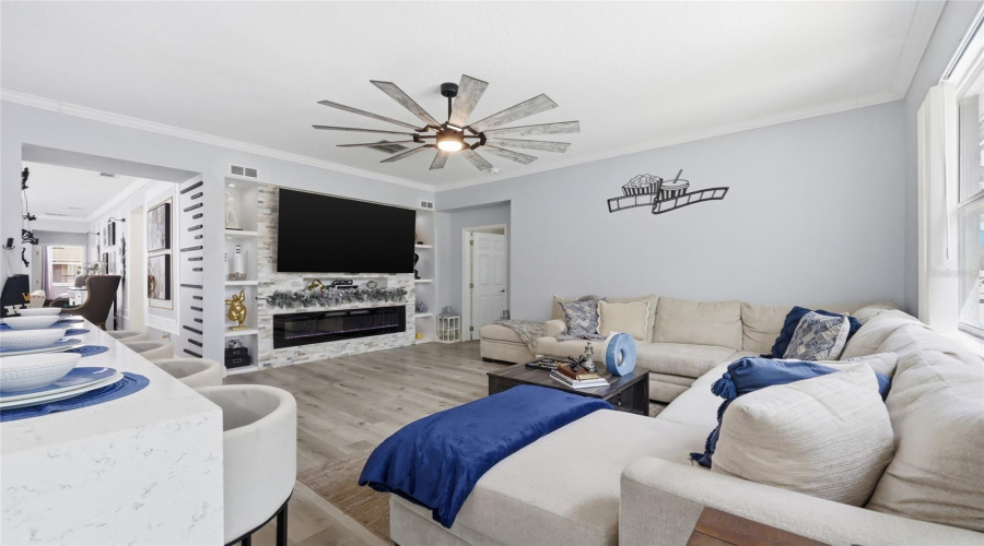 DAVENPORT, Florida 33897, 4 Bedrooms Bedrooms, ,3 BathroomsBathrooms,Residential,For Sale,ALDRIDGE,0,MFRL4961030