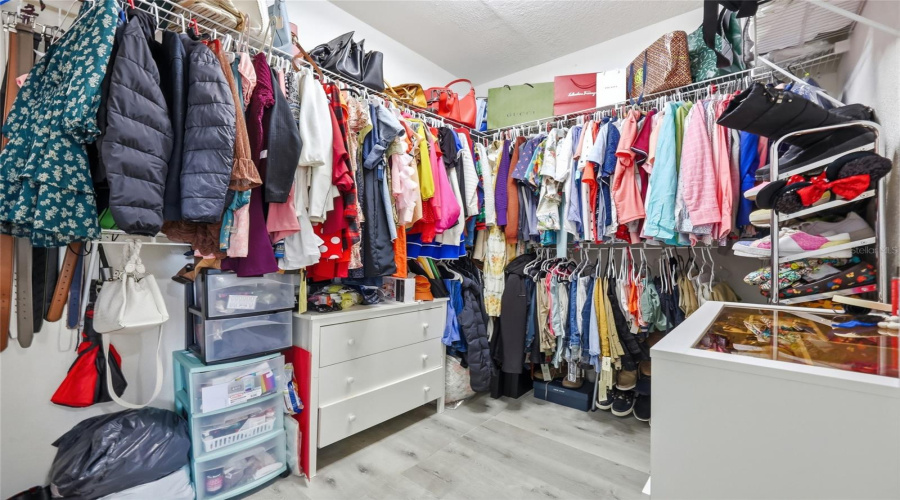 DAVENPORT, Florida 33897, 4 Bedrooms Bedrooms, ,3 BathroomsBathrooms,Residential,For Sale,ALDRIDGE,0,MFRL4961030