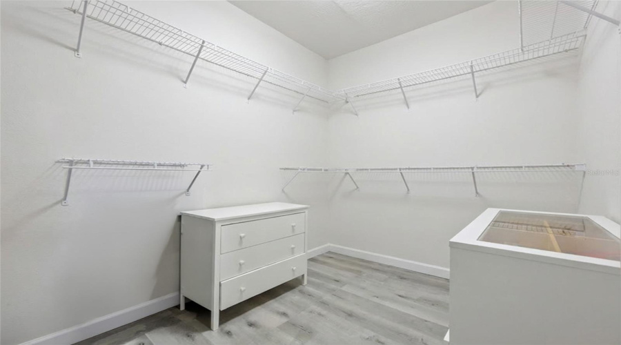 DAVENPORT, Florida 33897, 4 Bedrooms Bedrooms, ,3 BathroomsBathrooms,Residential,For Sale,ALDRIDGE,0,MFRL4961030