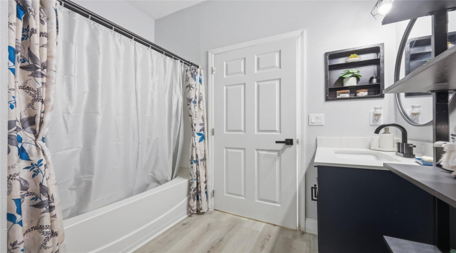 DAVENPORT, Florida 33897, 4 Bedrooms Bedrooms, ,3 BathroomsBathrooms,Residential,For Sale,ALDRIDGE,0,MFRL4961030