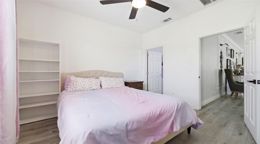 DAVENPORT, Florida 33897, 4 Bedrooms Bedrooms, ,3 BathroomsBathrooms,Residential,For Sale,ALDRIDGE,0,MFRL4961030