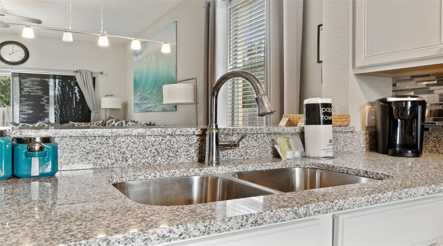 DAVENPORT, Florida 33897, 4 Bedrooms Bedrooms, ,3 BathroomsBathrooms,Residential,For Sale,CALABRIA,0,MFRO6291072