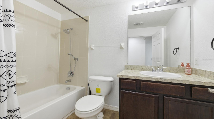 DAVENPORT, Florida 33837, 3 Bedrooms Bedrooms, ,2 BathroomsBathrooms,Residential,For Sale,VICTORY,0,MFRO6398342
