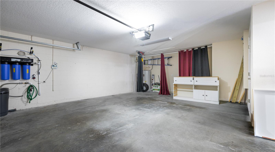DAVENPORT, Florida 33837, 3 Bedrooms Bedrooms, ,2 BathroomsBathrooms,Residential,For Sale,VICTORY,0,MFRO6398342