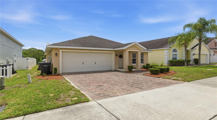 DAVENPORT, Florida 33837, 3 Bedrooms Bedrooms, ,2 BathroomsBathrooms,Residential,For Sale,VICTORY,0,MFRO6398342