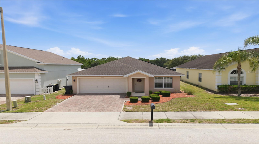 DAVENPORT, Florida 33837, 3 Bedrooms Bedrooms, ,2 BathroomsBathrooms,Residential,For Sale,VICTORY,0,MFRO6398342