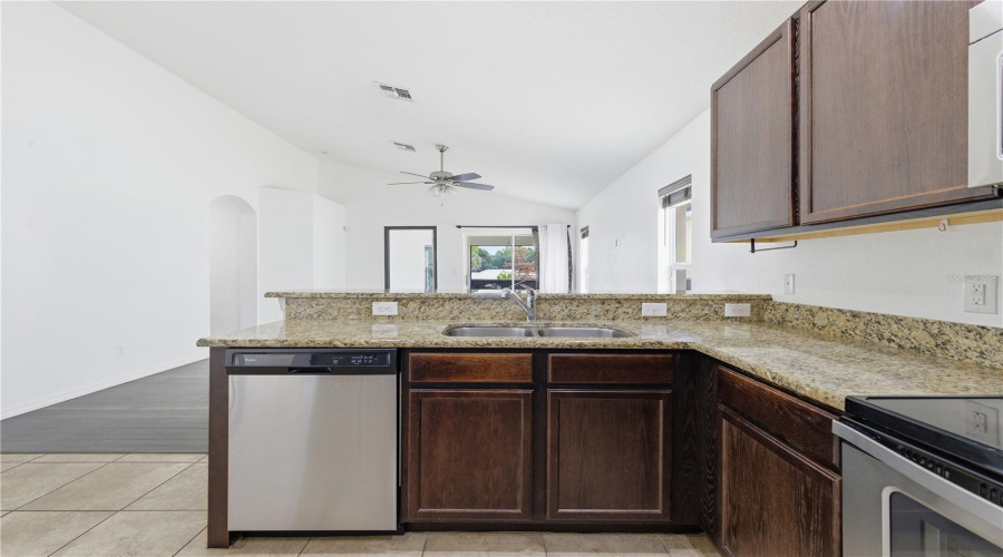 DAVENPORT, Florida 33837, 3 Bedrooms Bedrooms, ,2 BathroomsBathrooms,Residential,For Sale,VICTORY,0,MFRO6398342