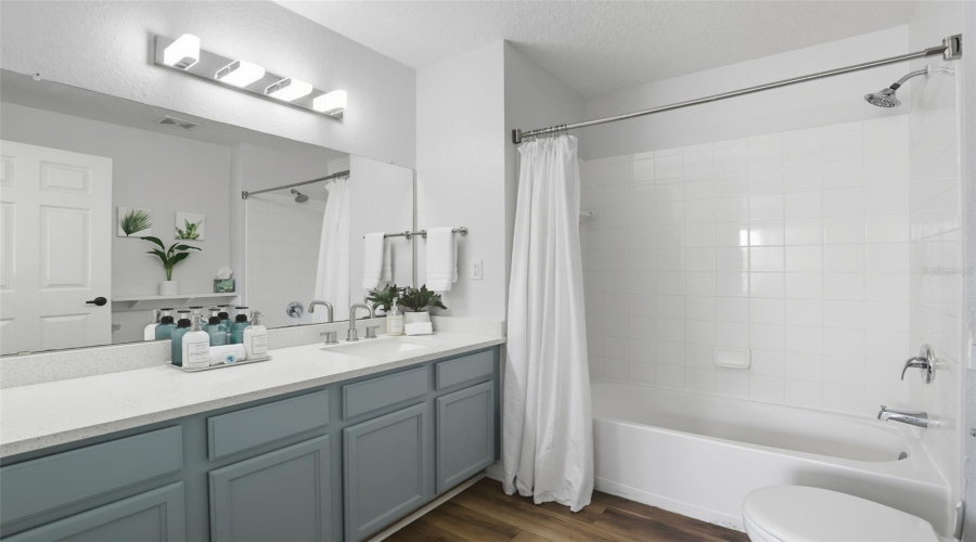 KISSIMMEE, Florida 34746, 4 Bedrooms Bedrooms, ,3 BathroomsBathrooms,Residential,For Sale,LODI,0,MFRO6344050