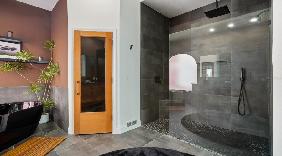 Primary En Suite Bath with Sauna