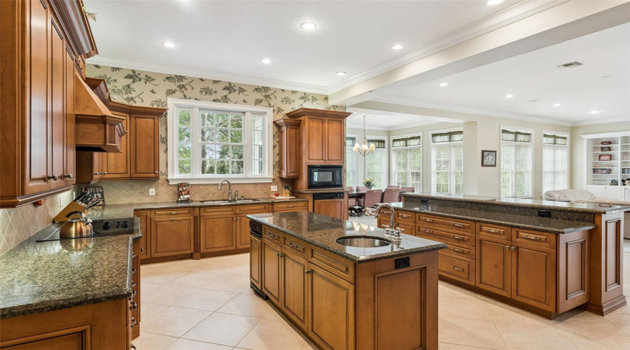 CELEBRATION, Florida 34747, 6 Bedrooms Bedrooms, ,5 BathroomsBathrooms,Residential,For Sale,WESTPARK,0,MFRS5147675