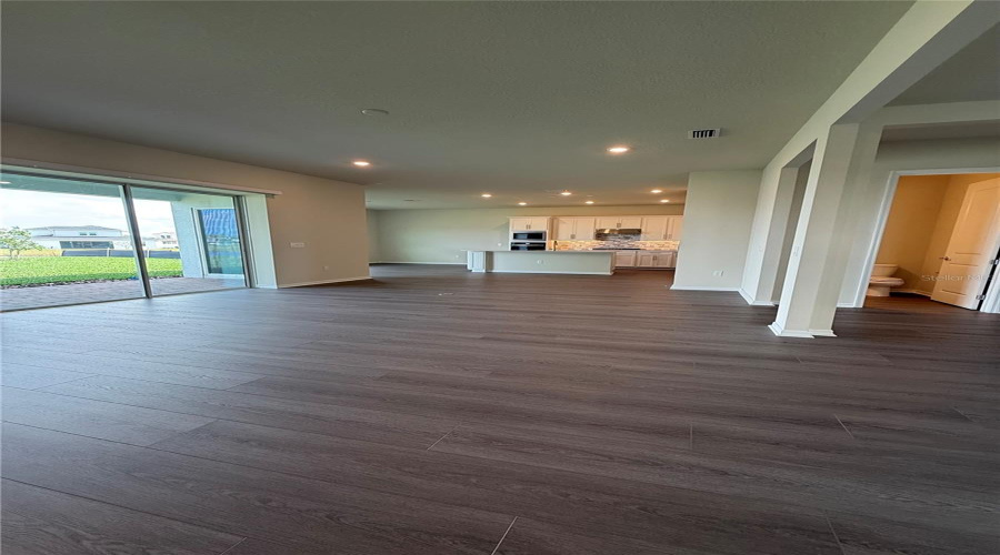 ORLANDO, Florida 32836, 5 Bedrooms Bedrooms, ,4 BathroomsBathrooms,Residential,For Sale,FENTON,0,MFRO6398478