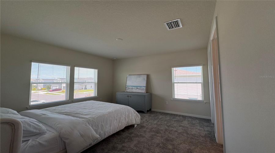 ORLANDO, Florida 32836, 5 Bedrooms Bedrooms, ,4 BathroomsBathrooms,Residential,For Sale,FENTON,0,MFRO6398478