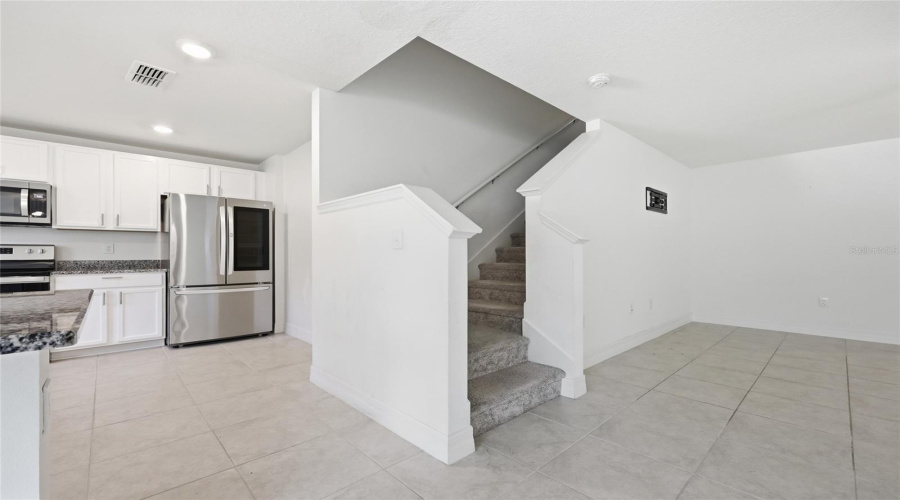 DAVENPORT, Florida 33897, 4 Bedrooms Bedrooms, ,2 BathroomsBathrooms,Residential,For Sale,PAPAYA,0,MFRO6398806