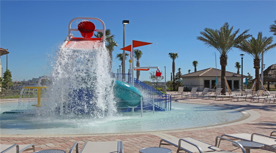 Oasis splashpad