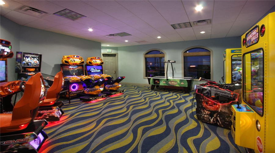 Oasis arcade