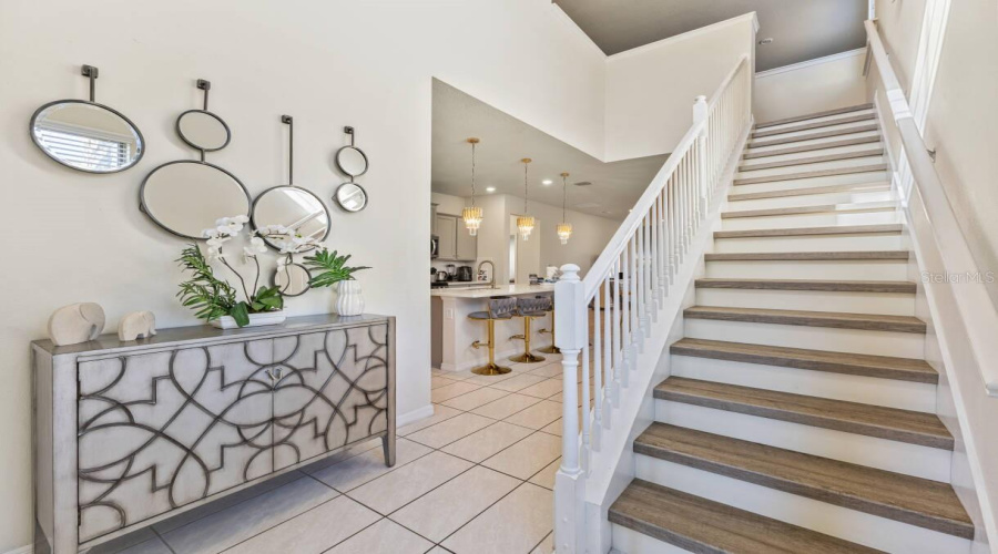 DAVENPORT, Florida 33837, 6 Bedrooms Bedrooms, ,4 BathroomsBathrooms,Residential,For Sale,MISTY OAK,0,MFRO6398522