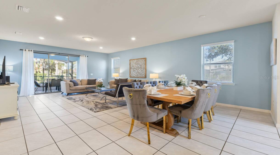 DAVENPORT, Florida 33837, 6 Bedrooms Bedrooms, ,4 BathroomsBathrooms,Residential,For Sale,MISTY OAK,0,MFRO6398522