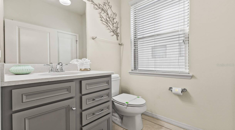 DAVENPORT, Florida 33837, 6 Bedrooms Bedrooms, ,4 BathroomsBathrooms,Residential,For Sale,MISTY OAK,0,MFRO6398522