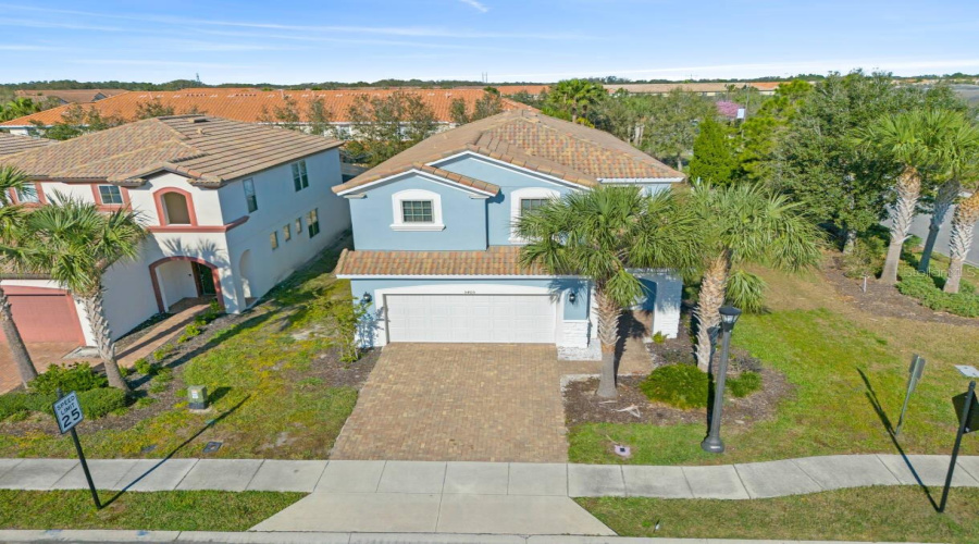 DAVENPORT, Florida 33837, 6 Bedrooms Bedrooms, ,4 BathroomsBathrooms,Residential,For Sale,MISTY OAK,0,MFRO6398522