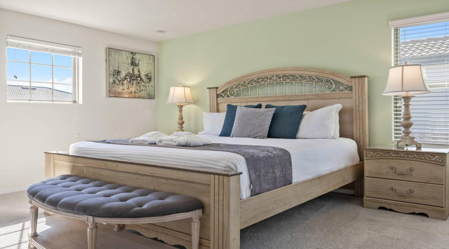 DAVENPORT, Florida 33837, 6 Bedrooms Bedrooms, ,4 BathroomsBathrooms,Residential,For Sale,MISTY OAK,0,MFRO6398522