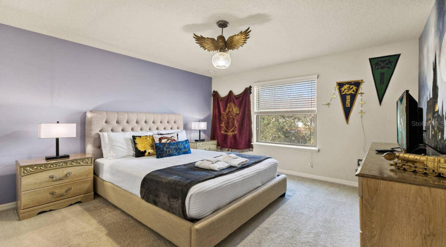DAVENPORT, Florida 33837, 6 Bedrooms Bedrooms, ,4 BathroomsBathrooms,Residential,For Sale,MISTY OAK,0,MFRO6398522