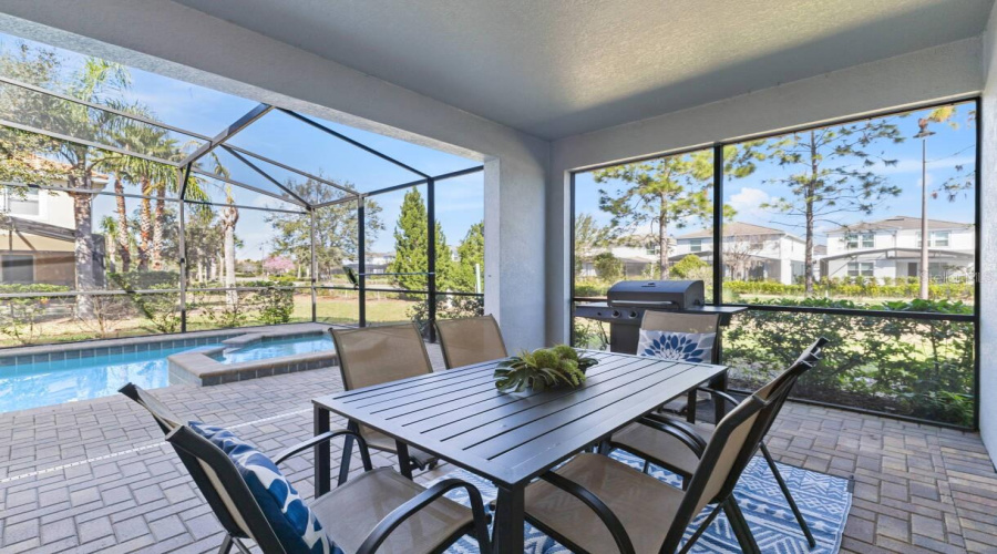 DAVENPORT, Florida 33837, 6 Bedrooms Bedrooms, ,4 BathroomsBathrooms,Residential,For Sale,MISTY OAK,0,MFRO6398522