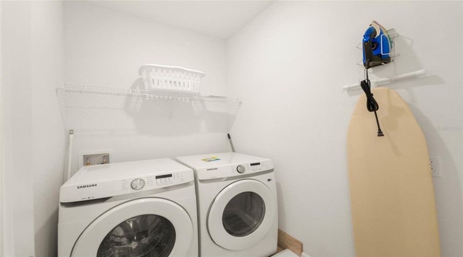 KISSIMMEE, Florida 34747, 3 Bedrooms Bedrooms, ,3 BathroomsBathrooms,Residential,For Sale,SURF,0,MFRO6398029