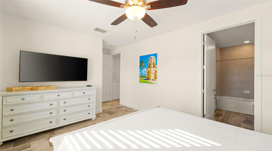 KISSIMMEE, Florida 34747, 3 Bedrooms Bedrooms, ,3 BathroomsBathrooms,Residential,For Sale,SURF,0,MFRO6398029