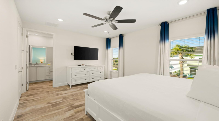 KISSIMMEE, Florida 34747, 3 Bedrooms Bedrooms, ,3 BathroomsBathrooms,Residential,For Sale,SURF,0,MFRO6398029