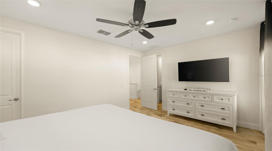 KISSIMMEE, Florida 34747, 3 Bedrooms Bedrooms, ,3 BathroomsBathrooms,Residential,For Sale,SURF,0,MFRO6398029