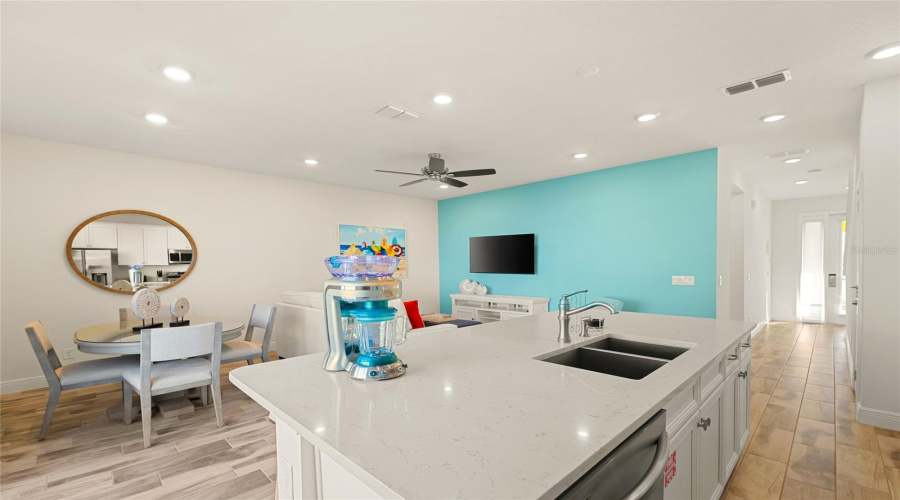 KISSIMMEE, Florida 34747, 3 Bedrooms Bedrooms, ,3 BathroomsBathrooms,Residential,For Sale,SURF,0,MFRO6398029