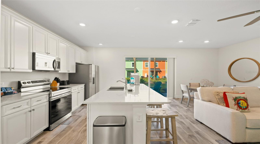 KISSIMMEE, Florida 34747, 3 Bedrooms Bedrooms, ,3 BathroomsBathrooms,Residential,For Sale,SURF,0,MFRO6398029