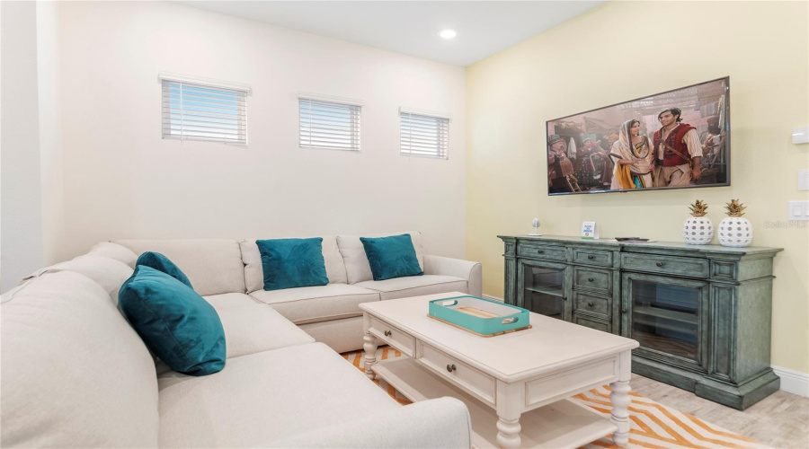KISSIMMEE, Florida 34747, 3 Bedrooms Bedrooms, ,3 BathroomsBathrooms,Residential,For Sale,LOST SHAKER,0,MFRO6398528