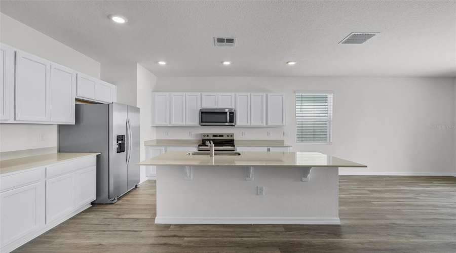 DAVENPORT, Florida 33837, 3 Bedrooms Bedrooms, ,2 BathroomsBathrooms,Residential,For Sale,OLYMPIC,0,MFRO6382253