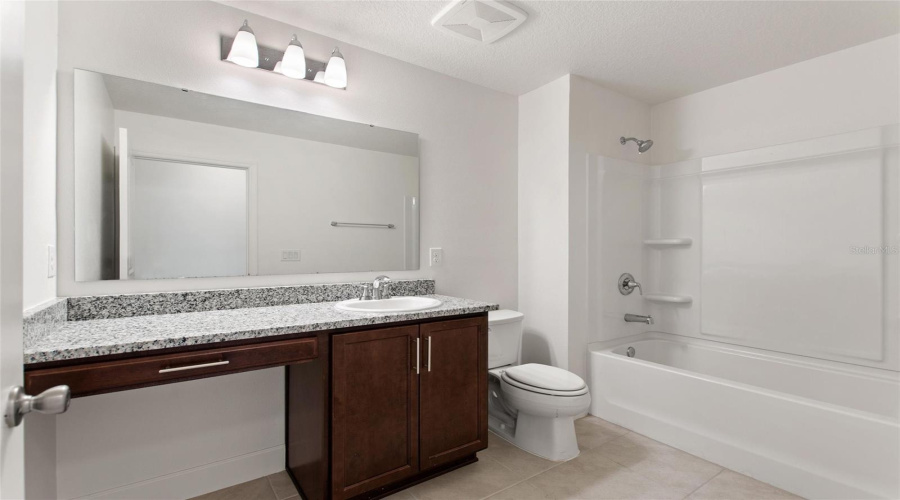 DAVENPORT, Florida 33896, 3 Bedrooms Bedrooms, ,2 BathroomsBathrooms,Residential,For Sale,WESTSIDE HILLS DR,0,MFRS5147767