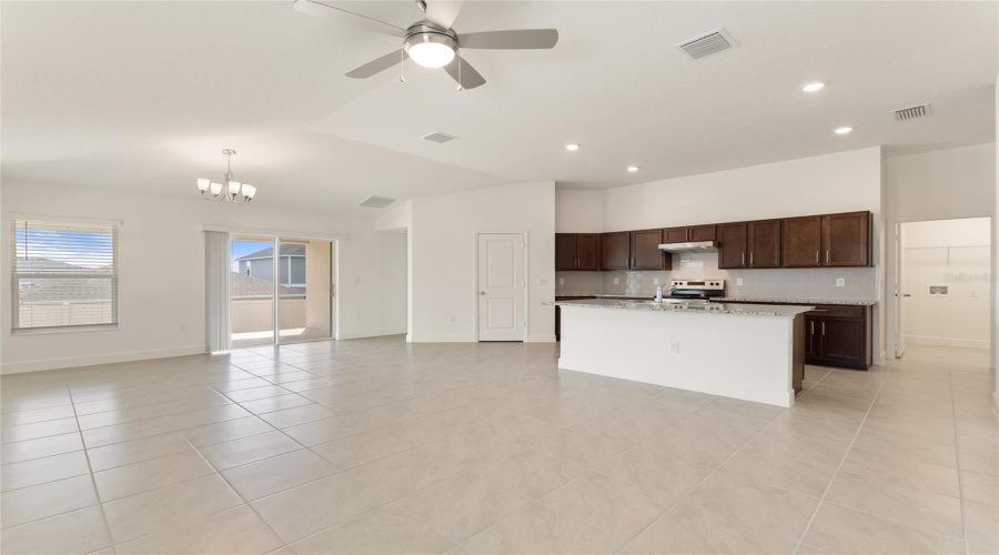 DAVENPORT, Florida 33896, 3 Bedrooms Bedrooms, ,2 BathroomsBathrooms,Residential,For Sale,WESTSIDE HILLS DR,0,MFRS5147767