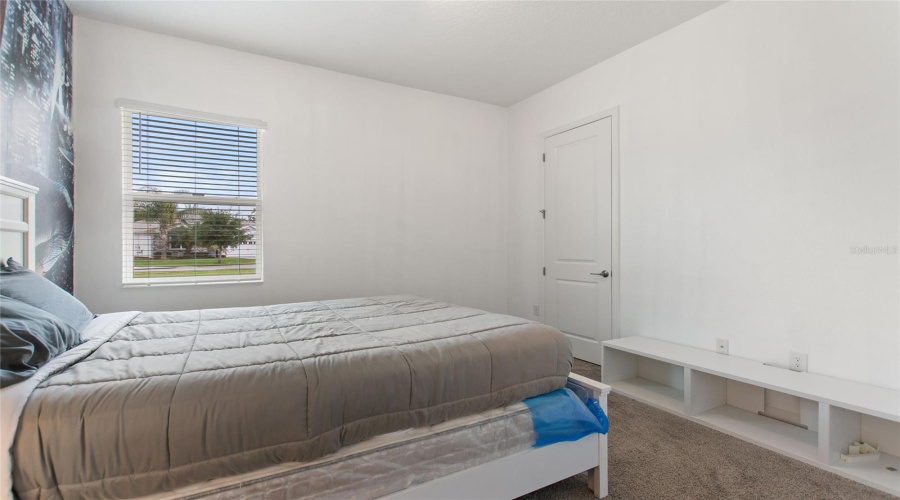 DAVENPORT, Florida 33896, 4 Bedrooms Bedrooms, ,3 BathroomsBathrooms,Residential,For Sale,OLYMPIC CLUB BLVD,0,MFRS5147770