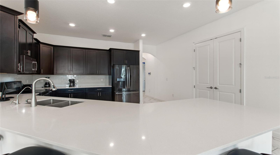 DAVENPORT, Florida 33896, 4 Bedrooms Bedrooms, ,3 BathroomsBathrooms,Residential,For Sale,OLYMPIC CLUB BLVD,0,MFRS5147770