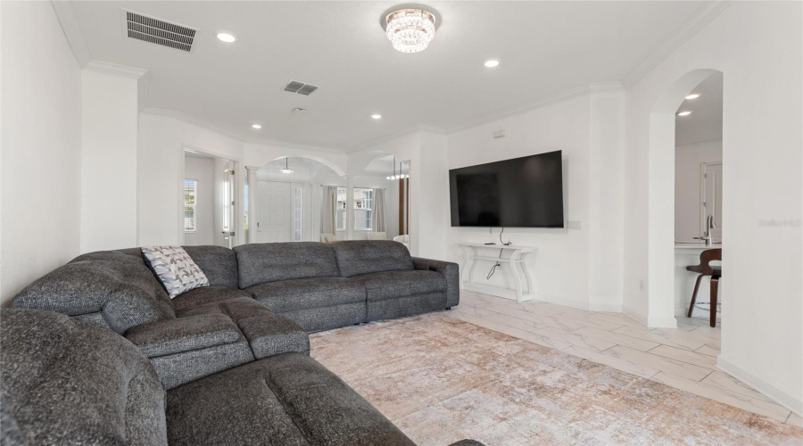 DAVENPORT, Florida 33896, 4 Bedrooms Bedrooms, ,3 BathroomsBathrooms,Residential,For Sale,OLYMPIC CLUB BLVD,0,MFRS5147770