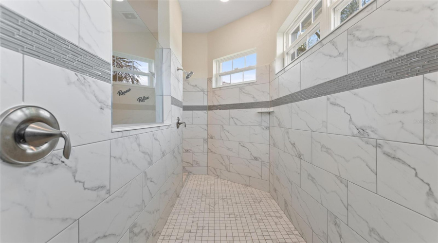 DAVENPORT, Florida 33896, 4 Bedrooms Bedrooms, ,3 BathroomsBathrooms,Residential,For Sale,OLYMPIC CLUB BLVD,0,MFRS5147770