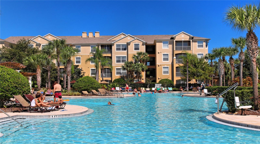 Kissimmee, Florida 34747, 6 Bedrooms Bedrooms, ,4 Bathroomsbathrooms,Residential,For Sale,Tosteth,0,Mfro6398878