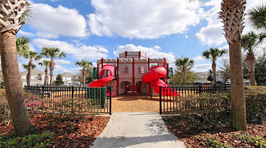 Kissimmee, Florida 34747, 6 Bedrooms Bedrooms, ,4 Bathroomsbathrooms,Residential,For Sale,Tosteth,0,Mfro6398878