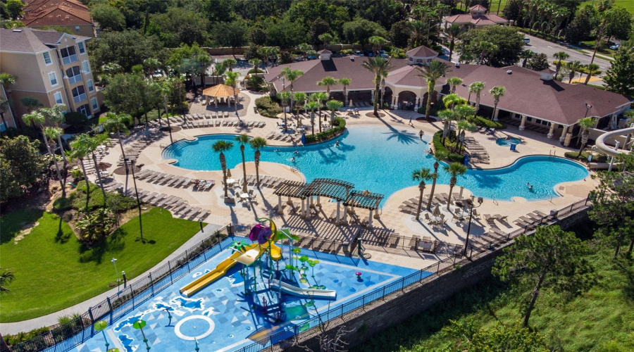 Kissimmee, Florida 34747, 6 Bedrooms Bedrooms, ,4 Bathroomsbathrooms,Residential,For Sale,Tosteth,0,Mfro6398878