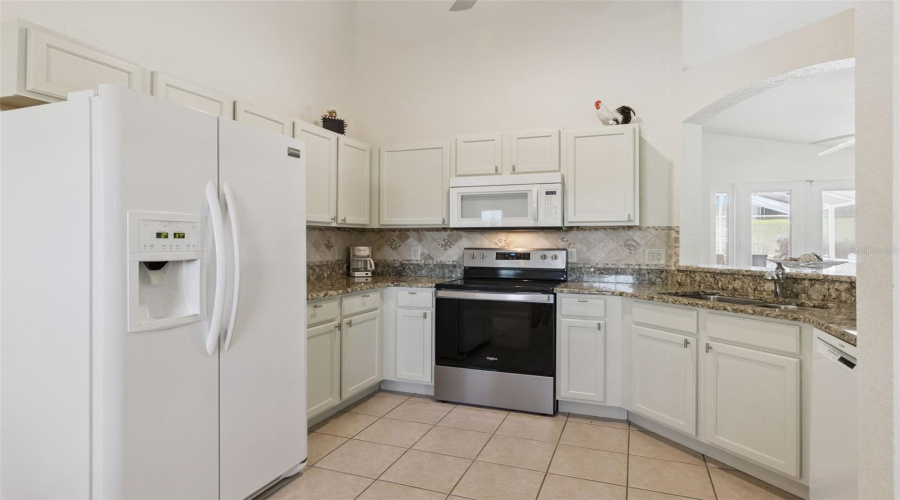 DAVENPORT, Florida 33897, 4 Bedrooms Bedrooms, ,2 BathroomsBathrooms,Residential,For Sale,BIRKDALE,0,MFRS5140605