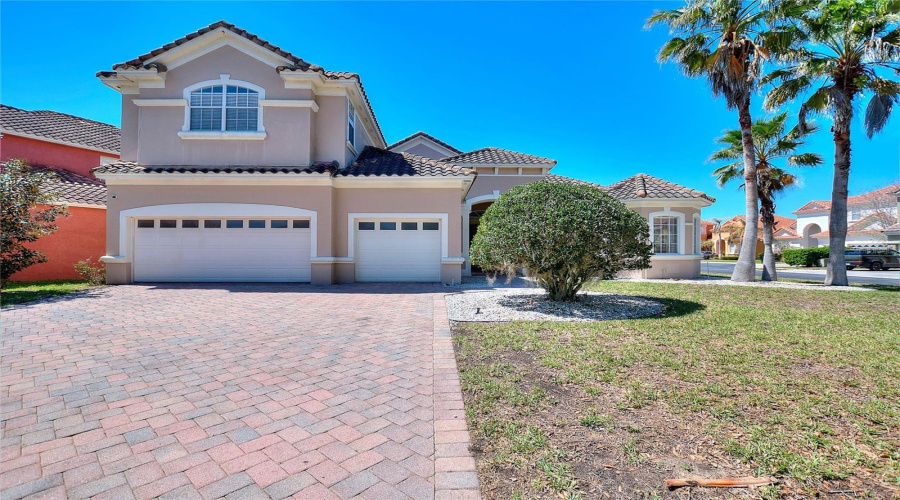 DAVENPORT, Florida 33837, 5 Bedrooms Bedrooms, ,4 BathroomsBathrooms,Residential,For Sale,CHELSEA,0,MFRTB8497544