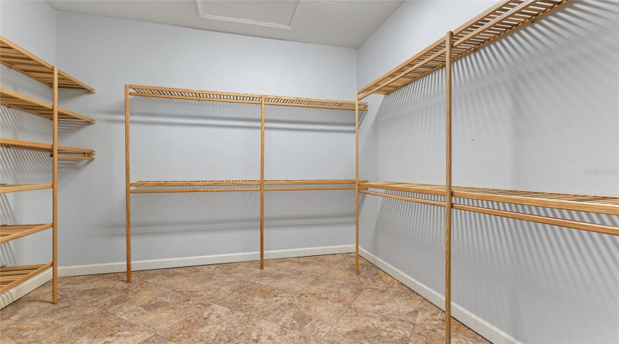 DAVENPORT, Florida 33837, 5 Bedrooms Bedrooms, ,4 BathroomsBathrooms,Residential,For Sale,CHELSEA,0,MFRTB8497544