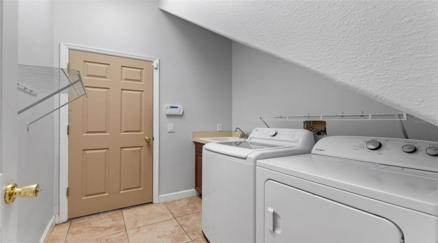 DAVENPORT, Florida 33837, 5 Bedrooms Bedrooms, ,4 BathroomsBathrooms,Residential,For Sale,CHELSEA,0,MFRTB8497544