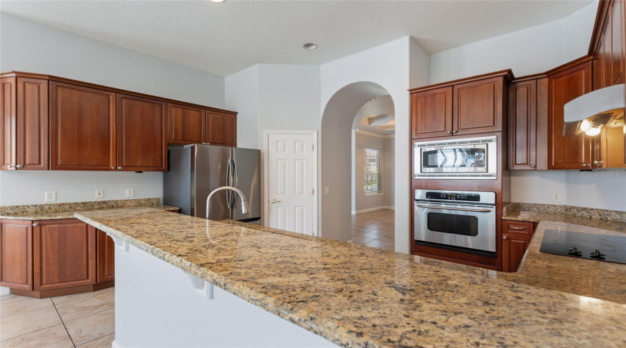 DAVENPORT, Florida 33837, 5 Bedrooms Bedrooms, ,4 BathroomsBathrooms,Residential,For Sale,CHELSEA,0,MFRTB8497544